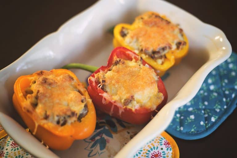 Low Carb Stuffed Peppers with Sausage and Cauliflower Rice • Low Carb ...