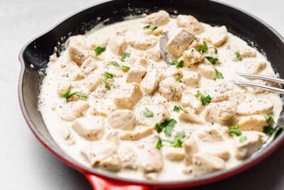 keto chicken Alfredo in a skillet