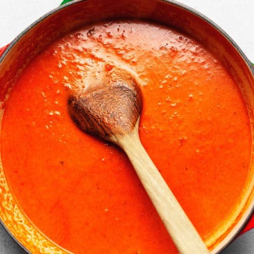sugar free marinara in a dutch oven