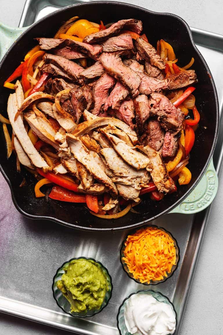 keto fajitas in a skillet