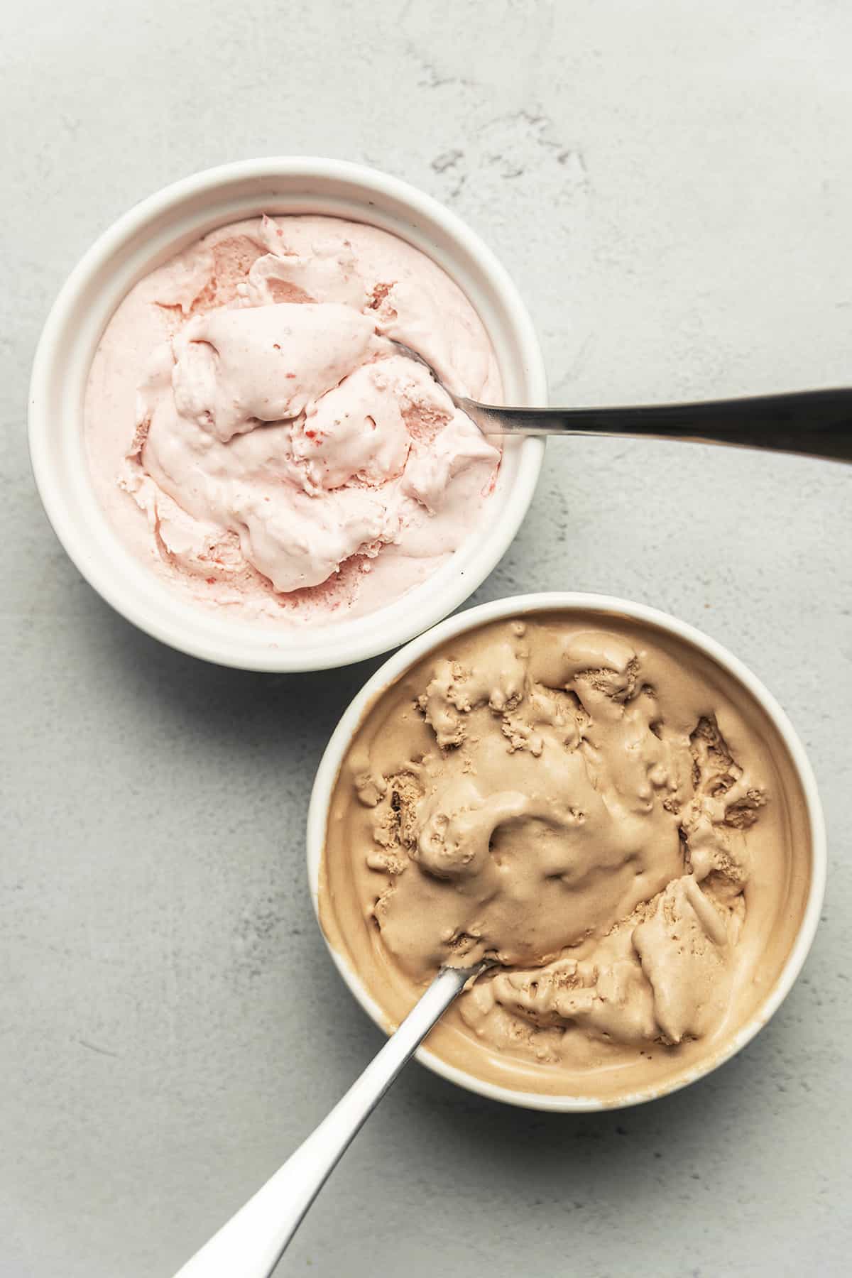 Keto Mason Jar Ice Cream - Chocolate or Strawberry • Low Carb with Jennifer
