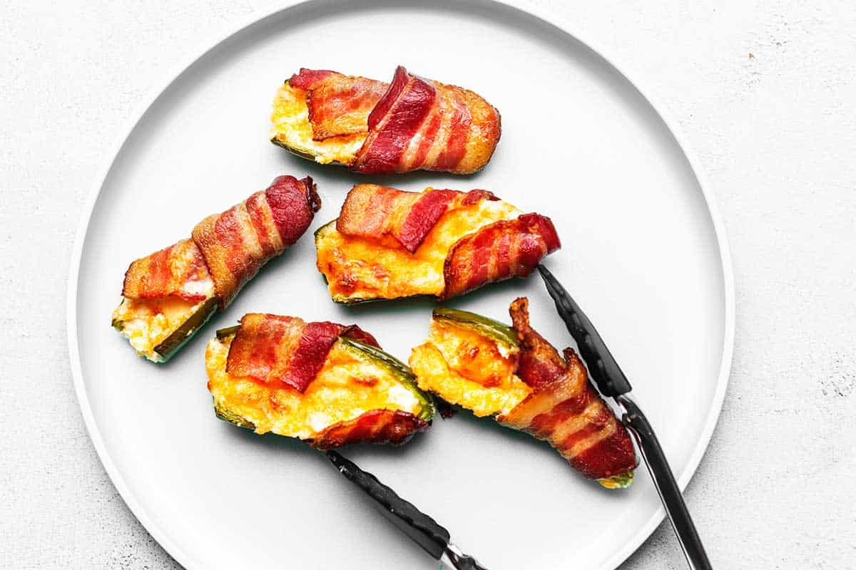 keto jalapeño poppers on plate