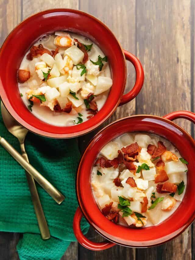 Keto Shrimp, "Potato" and Bacon Chowder