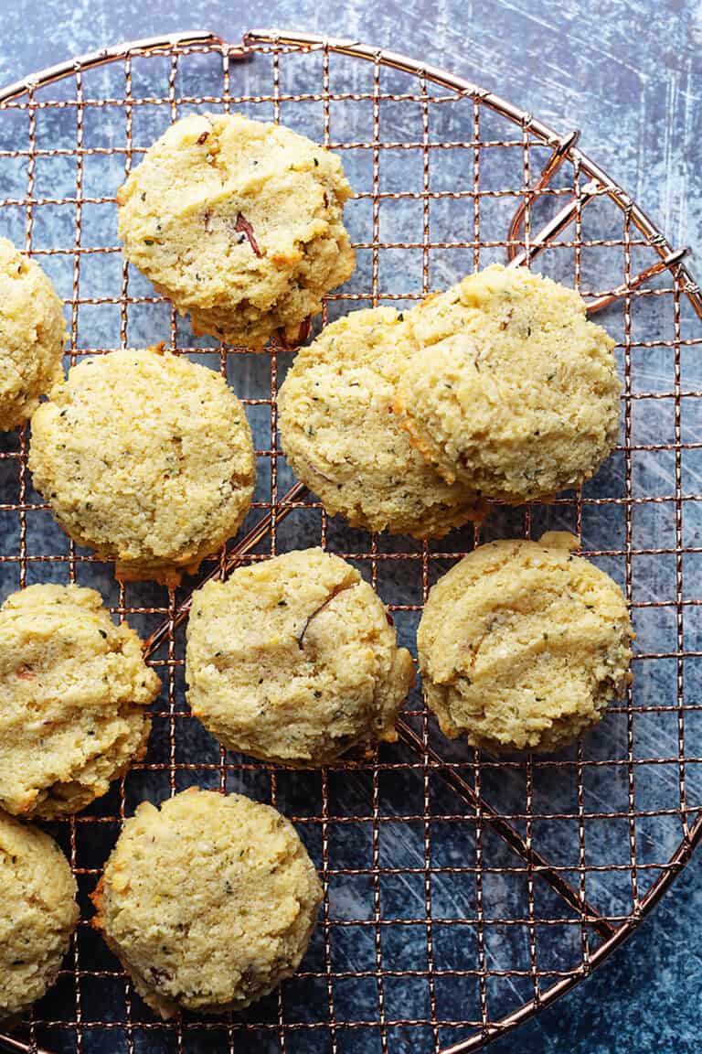 a cooling rack with low carb oatmeal cookies