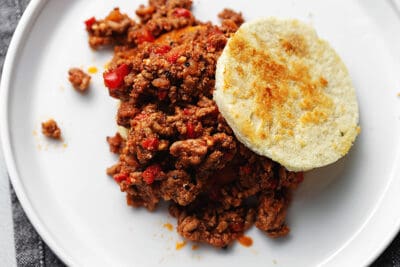keto sloppy Joe with 90 second bread on a plate