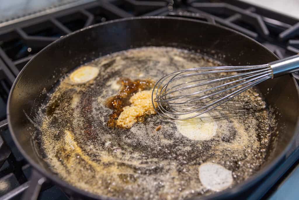 garlic butter sauce for pan seared pork tenderloin medallions